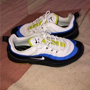 Nike Air Max Axis